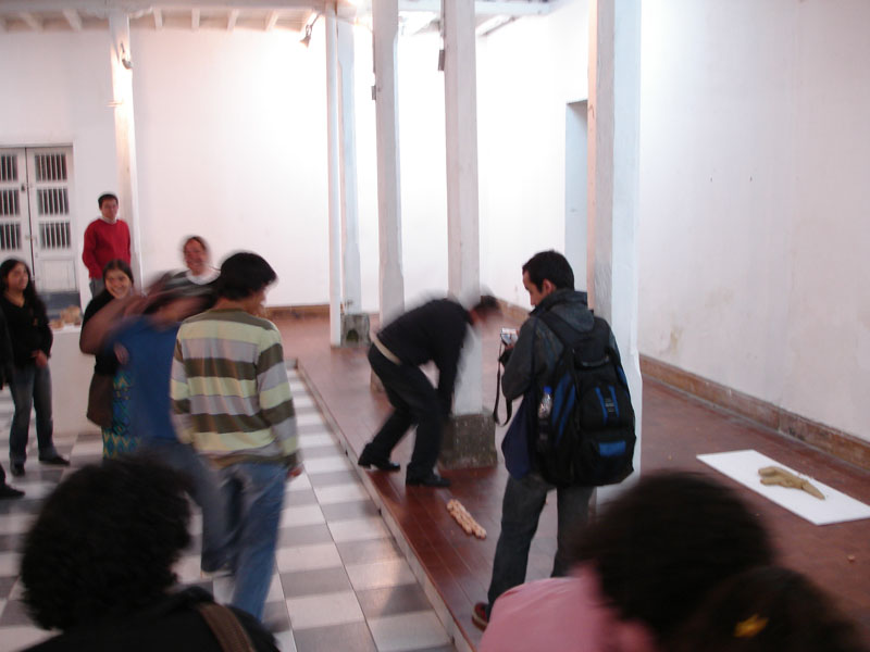 Cambios de Estado. Exhibición de piezas de cerámica y arcilla, acciones, y documentos en el proceso del laboratorio. Centro de Exposiciones Palatino, Pasto, Nariño